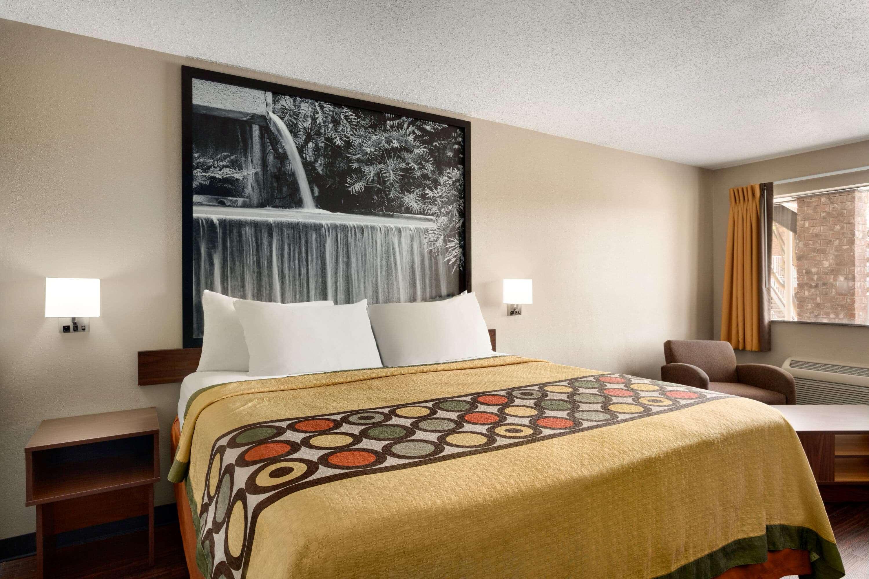 Super 8 By Wyndham Universal City Dış mekan fotoğraf